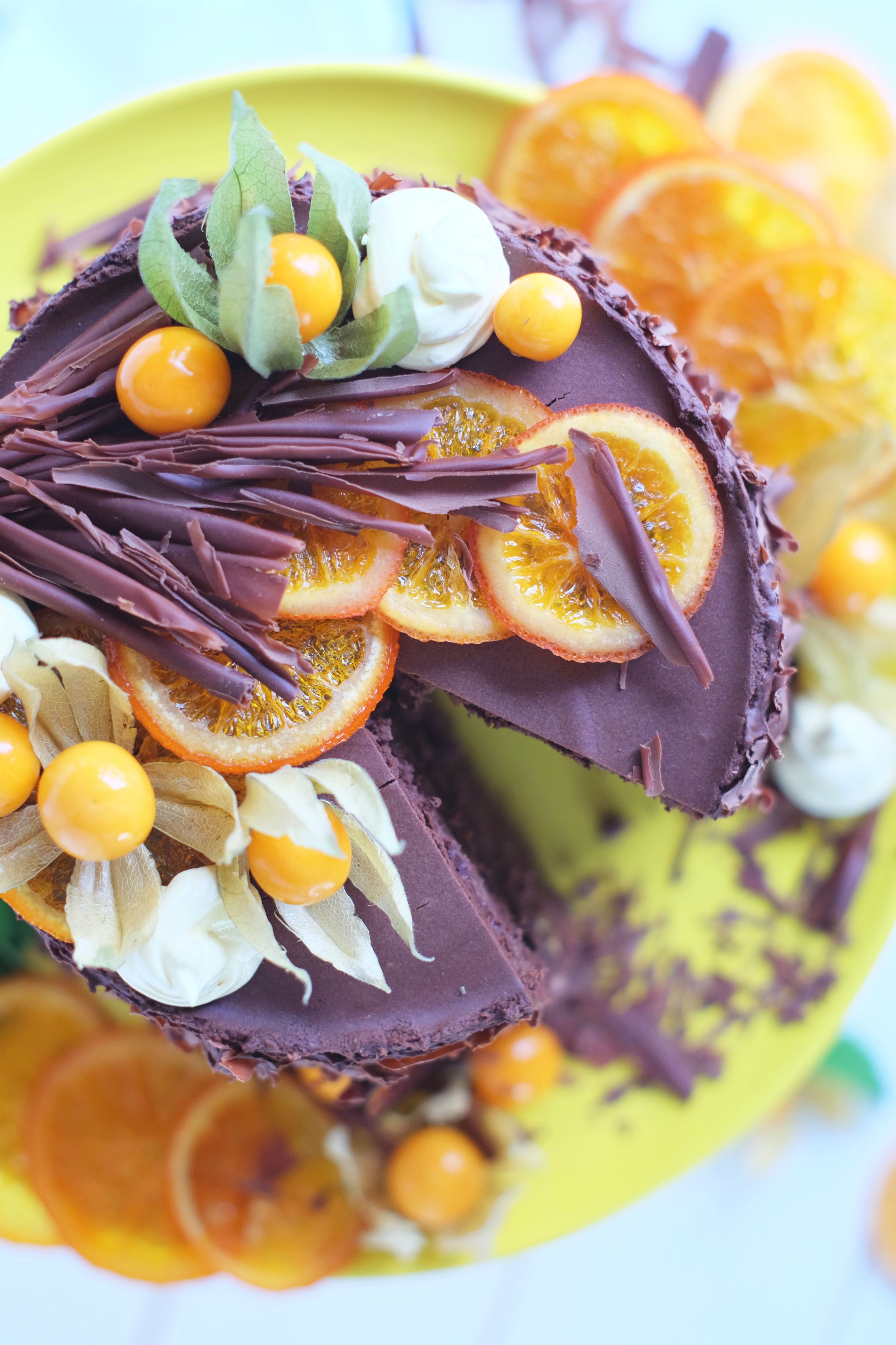 Schoko Torte mit Safran und Orange