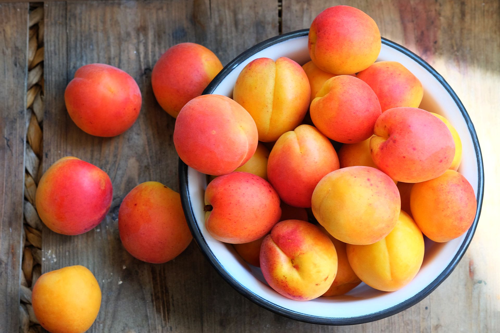 Aprikose trifft Zitronenverbene: Aprikosenmarmelade mal anders