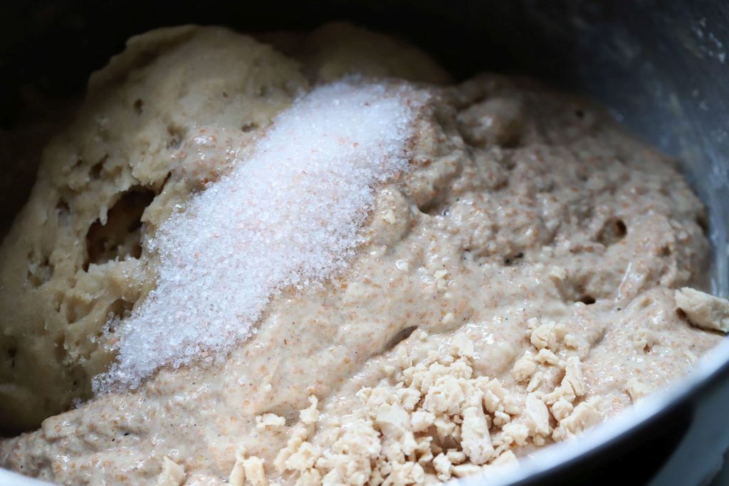 Deckel drauf und lecker wird’s: Dinkel-Mischbrot aus dem Topf