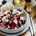Radicchio Salat mit Haselnüssen
